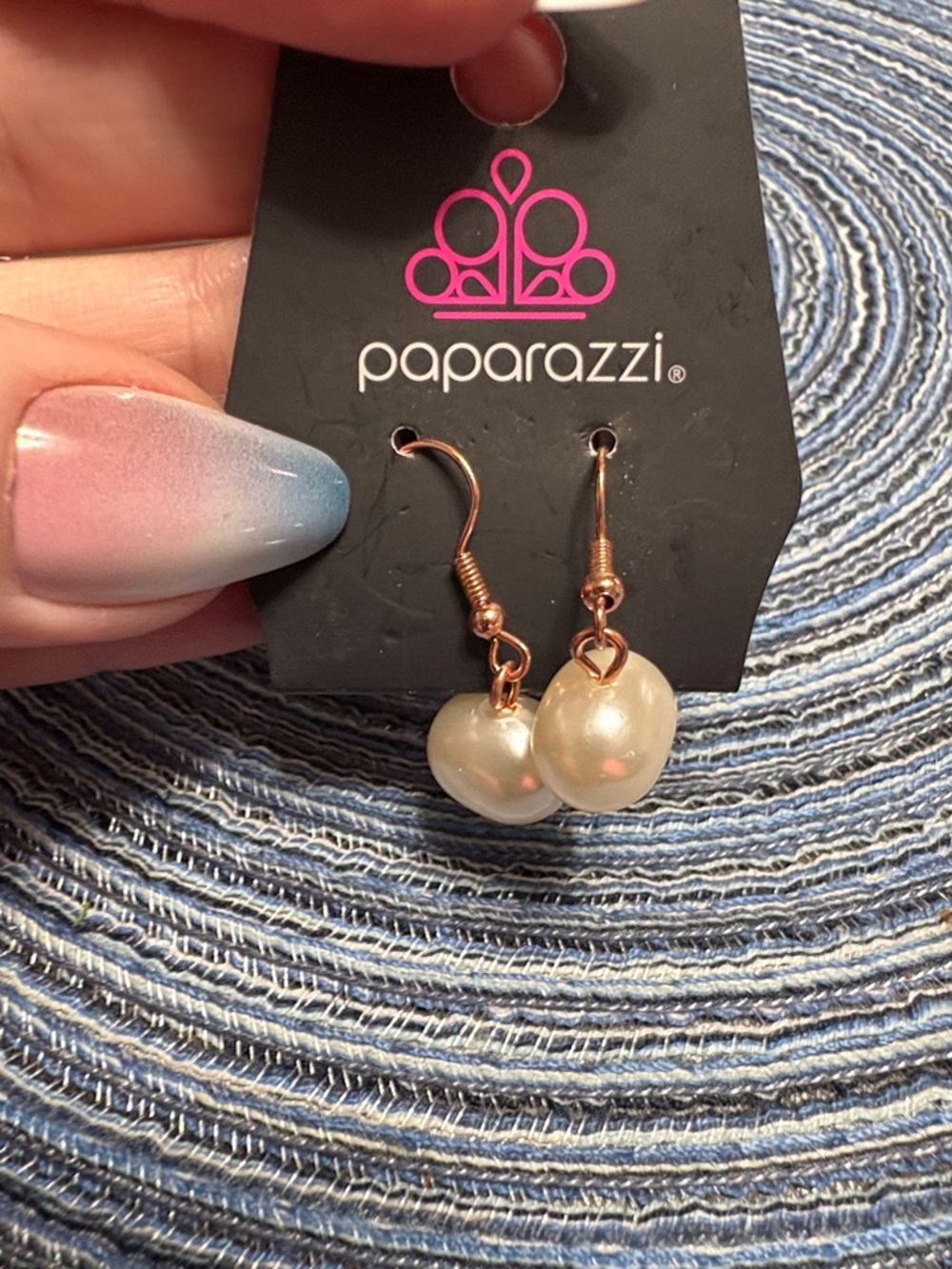 paparazzi Rose Gold and Pearl Multi-Strand Bracelet Set with Earrings - Picture 3 of 3